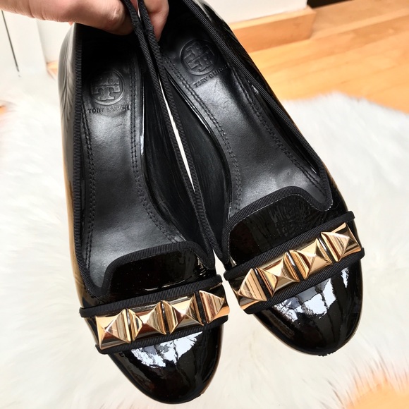 TORY BURCH Black Patent Leather Studded  Pumps - Picture 5 of 8